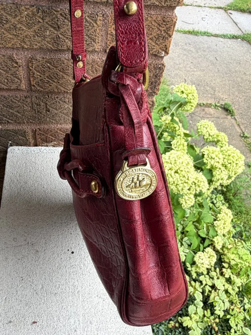 BRAHMIN Vintage 90s Melbourne Deep Red Bow Detail Top Zip Moc Croc Shoulder Bag